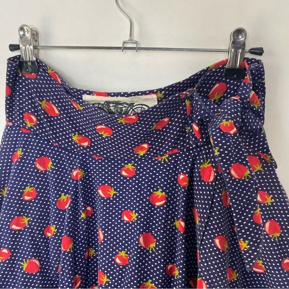Effie's Heart Strawberry Faux Wrap Cotton Knit SKirt sz Small #AJ - Picture 3 of 7